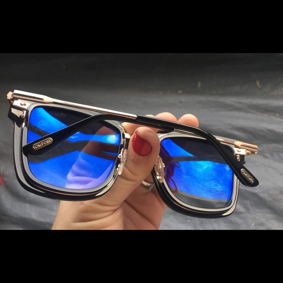 Tom Ford Lara Sunglasses main image 4